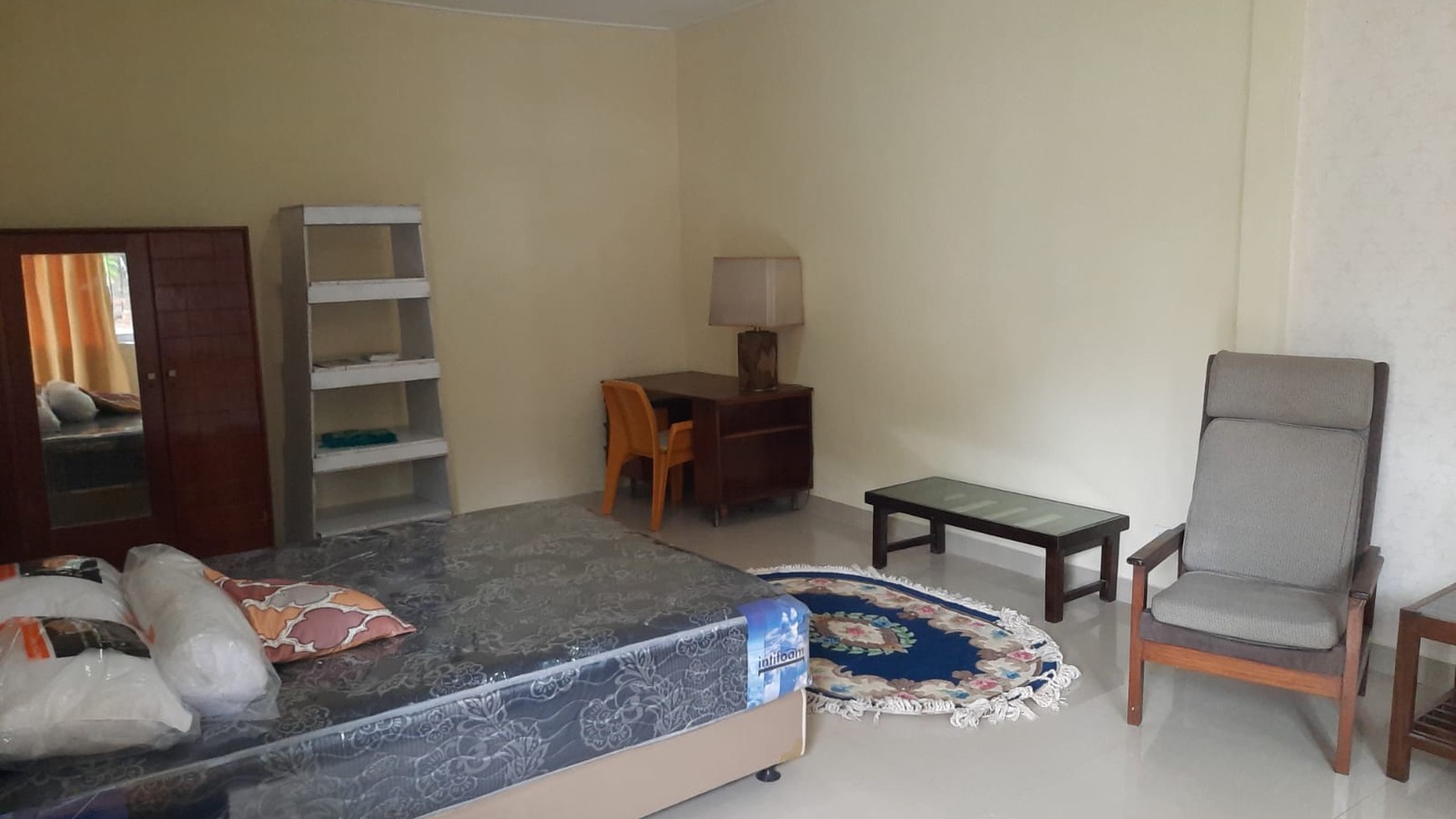 Dijual Rumah Samping Apartemen Marbella Kemang