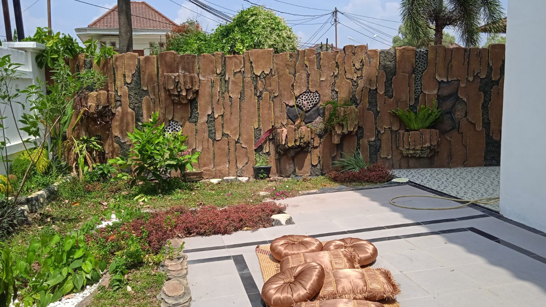 Rumah Dijual di Macan Kumbang