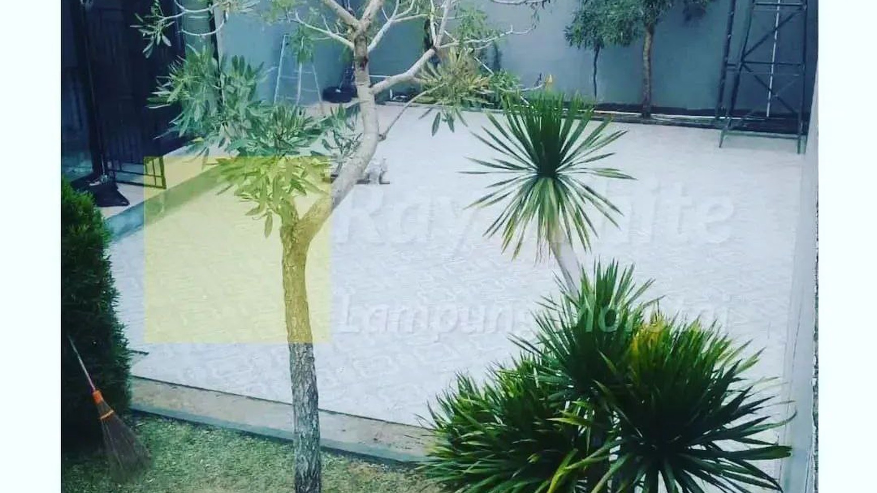 Dijual Rumah 3 Lantai di Langkapura