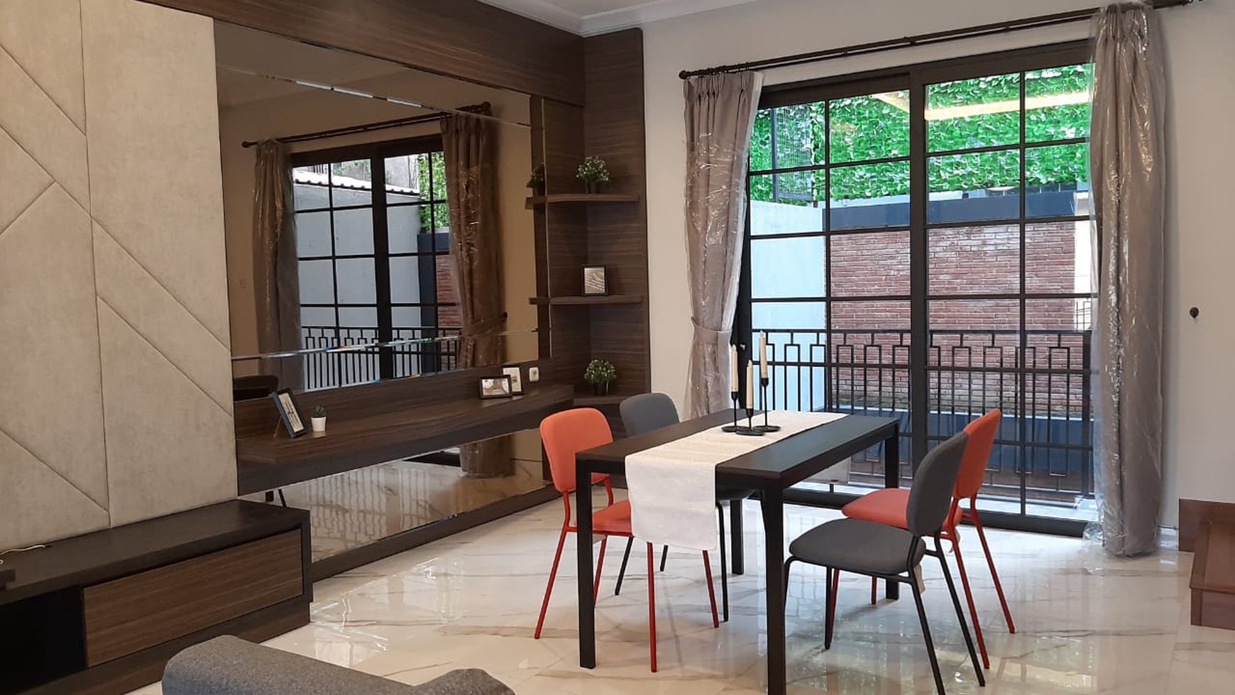 Dijual SEGERA Rumah Brand New di Jl Cilandak, Jakarta Selatan