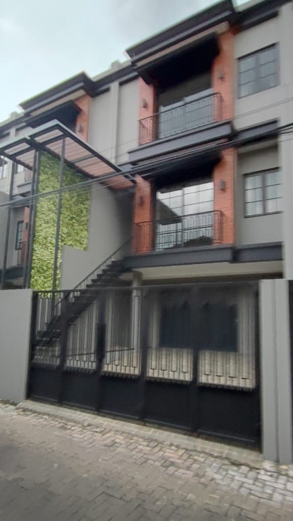 Dijual SEGERA Rumah Brand New di Jl Cilandak, Jakarta Selatan