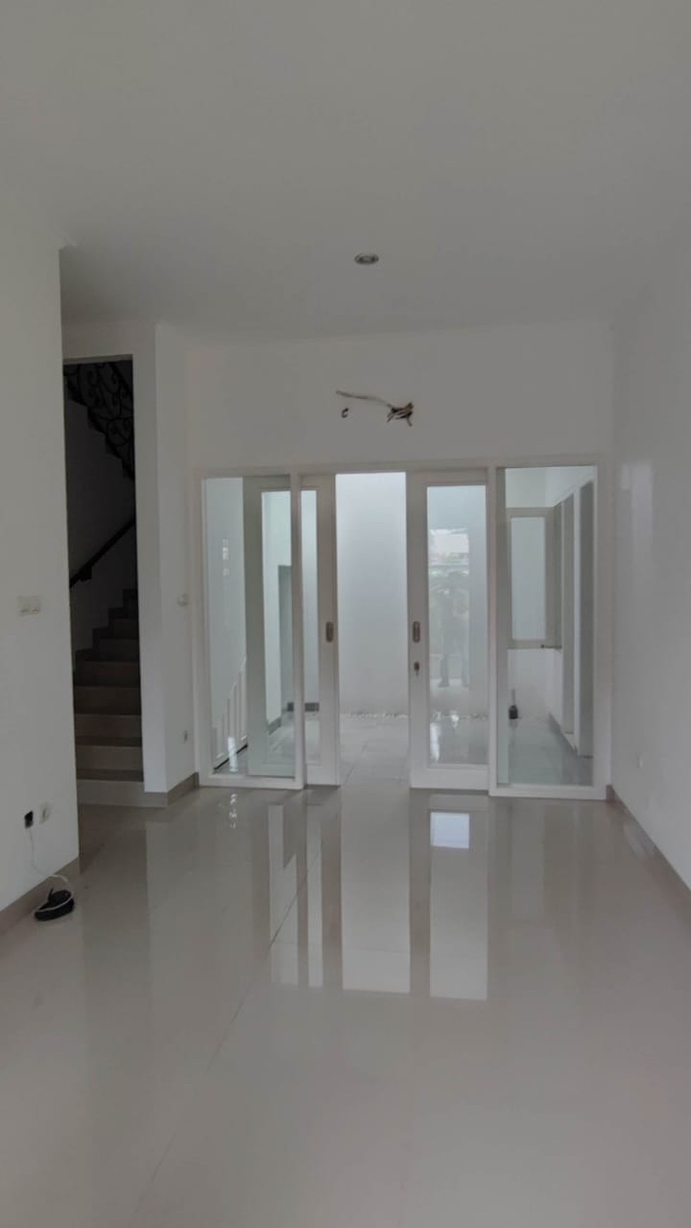 Dijual SEGERA Rumah Bagus di Casa Amira Prive, Serpong, Tangerang Selatan 