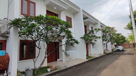 Dijual SEGERA Rumah Bagus Di Casa Amira Prive, Serpong, Tangerang Selatan 