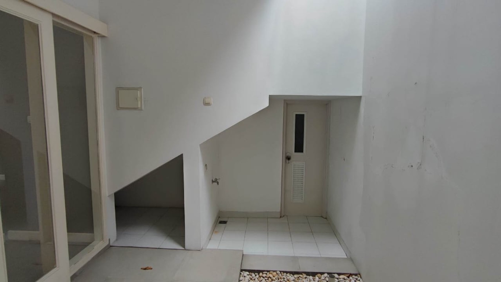 Dijual SEGERA Rumah Bagus Di Casa Amira Prive, Serpong, Tangerang Selatan 