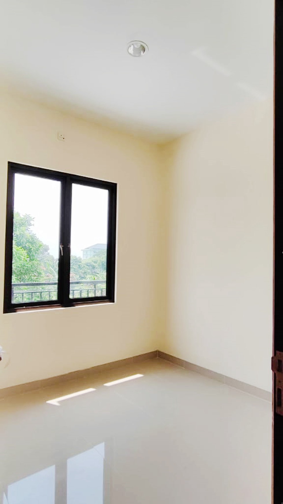 Dijual SEGERA Rumah Bagus Di Regency Melati Mas, BSD, Tangerang Selatan