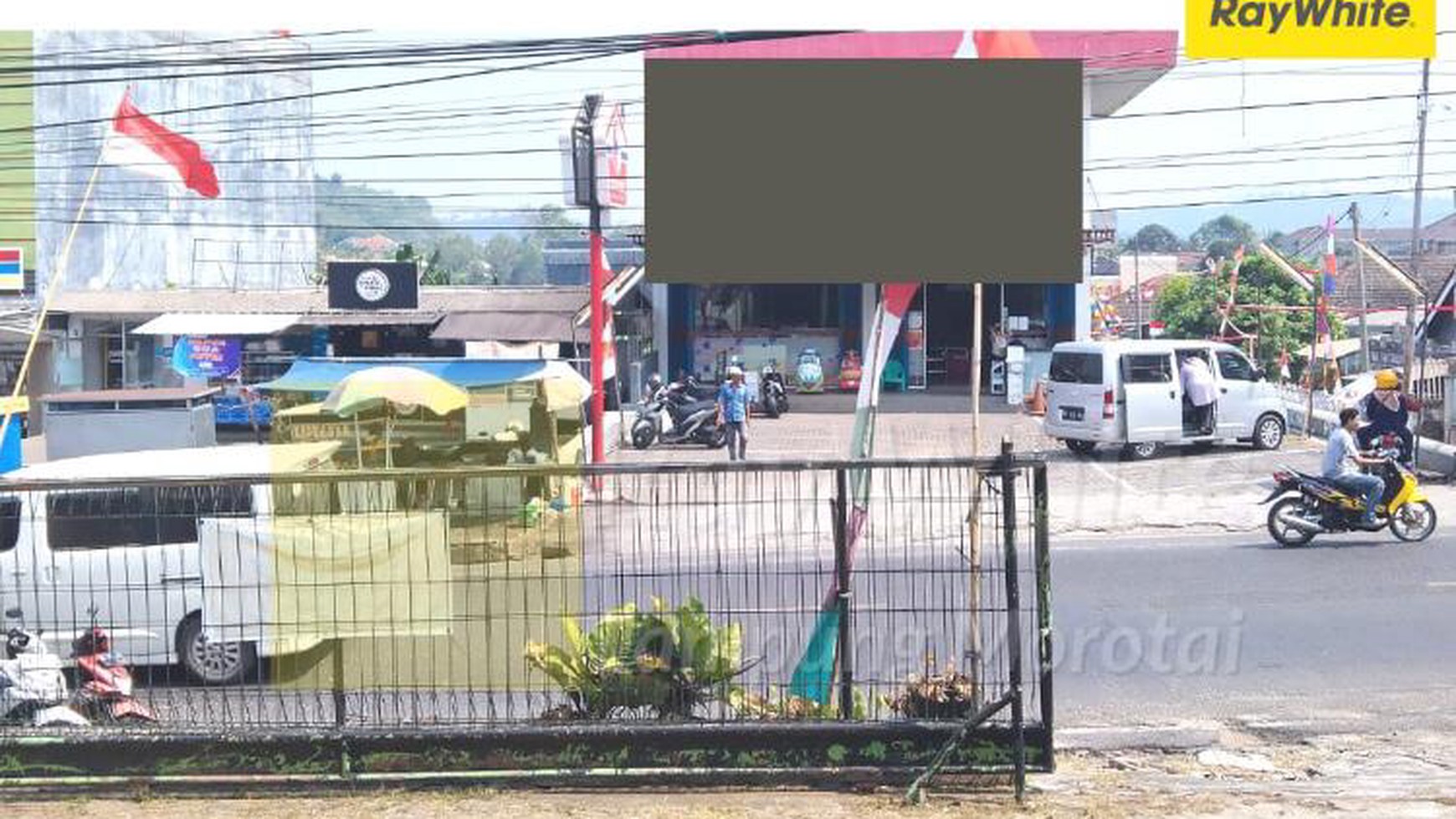 Bangunan Eks Showroom di Jln.Imam Bonjol Tanjung Karang Barat Lampung (hr)