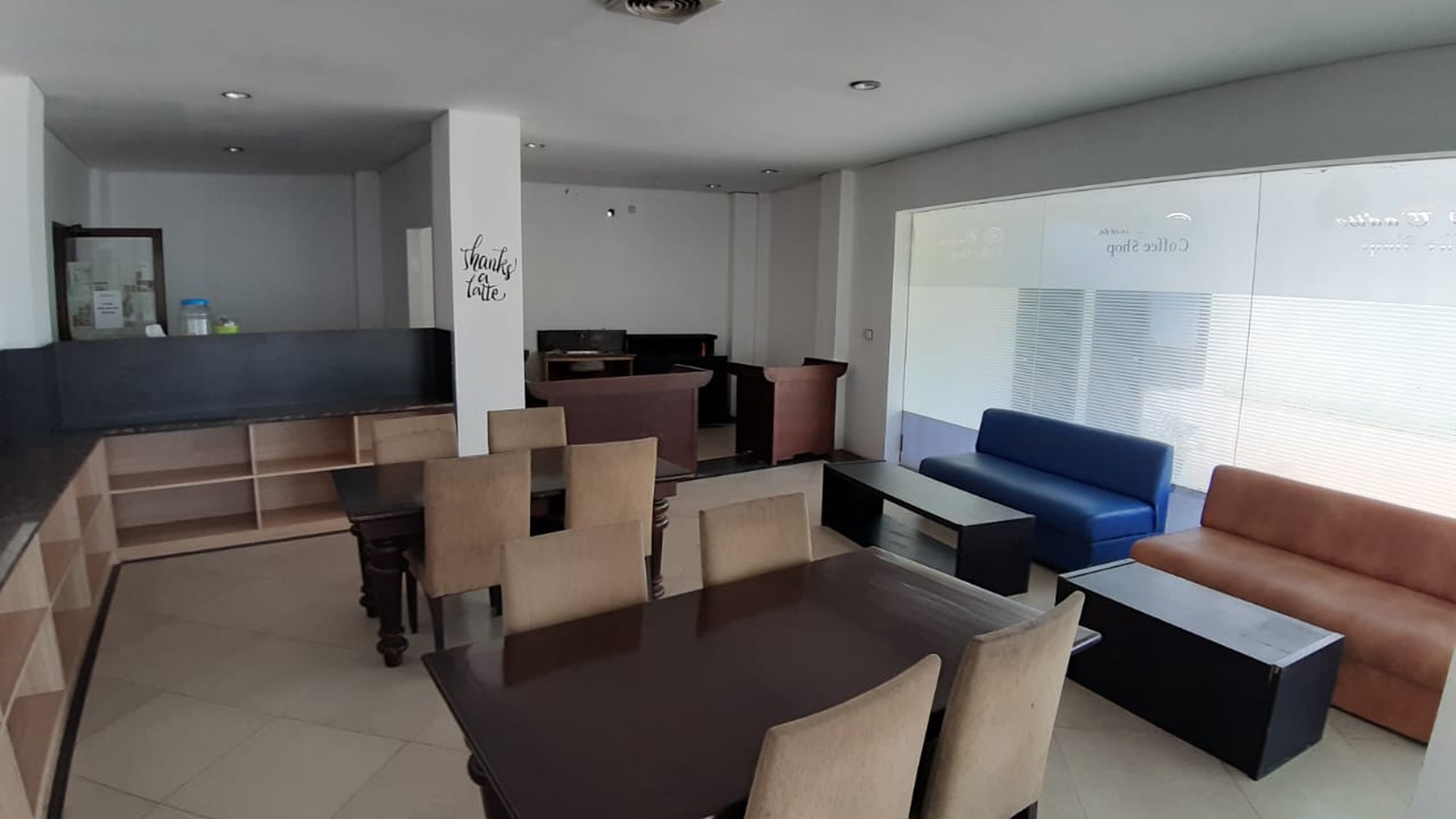 Hotel Cibubur 3 Lantai 2 bangunan , Operasional