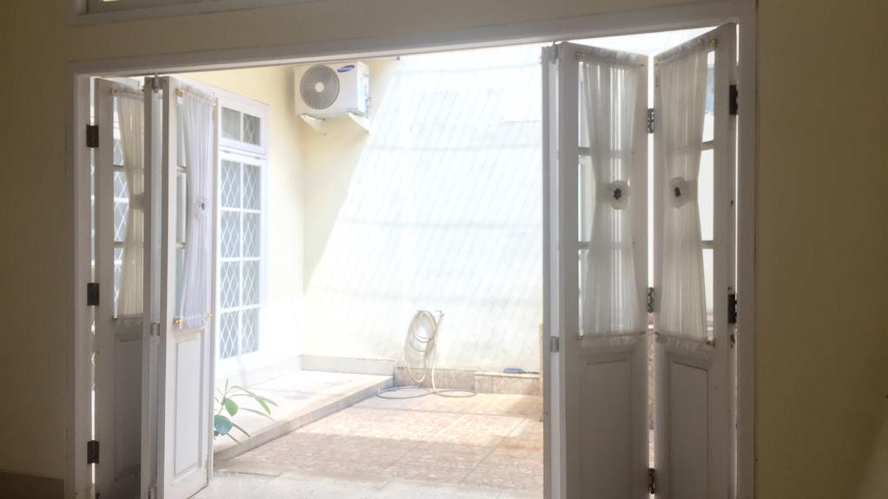 Rumah Sektor 9 Bintaro TangSel, lokasi dekat dg pusat kuliner....