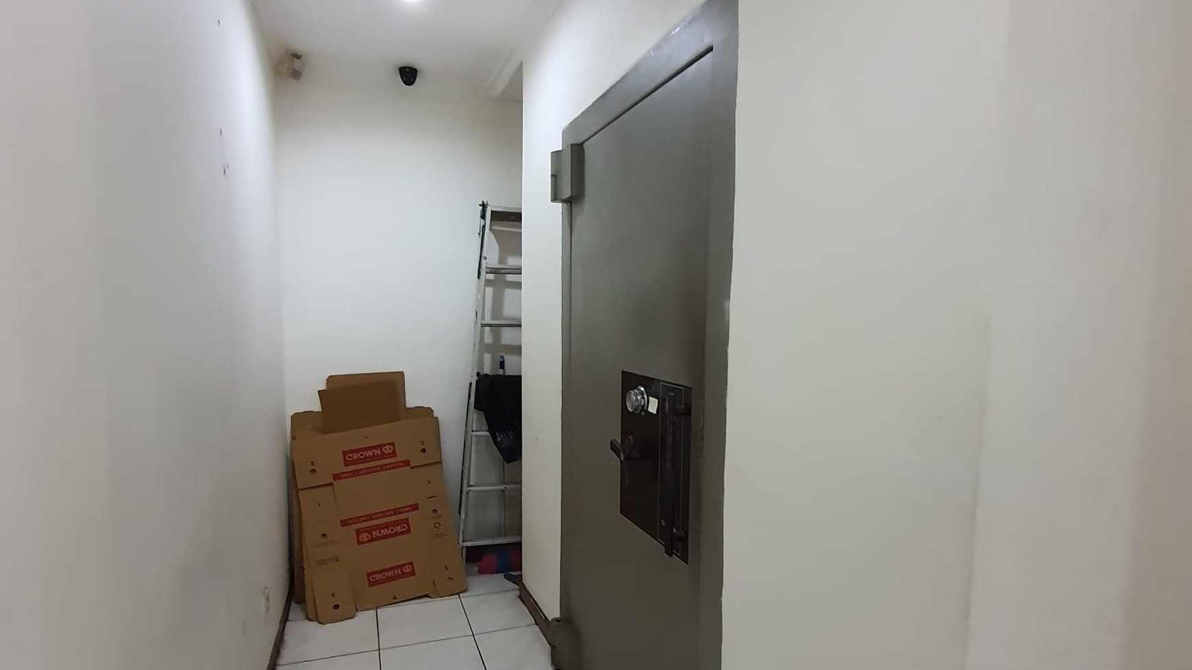 Dijual Ruko di Jl. Arteri Pondok Indah, Kebayoran Lama, Jakarta Selatan