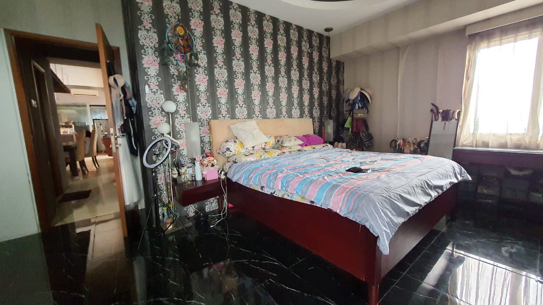 Dijual unit di apartemen Point Square - Lebak Bulus