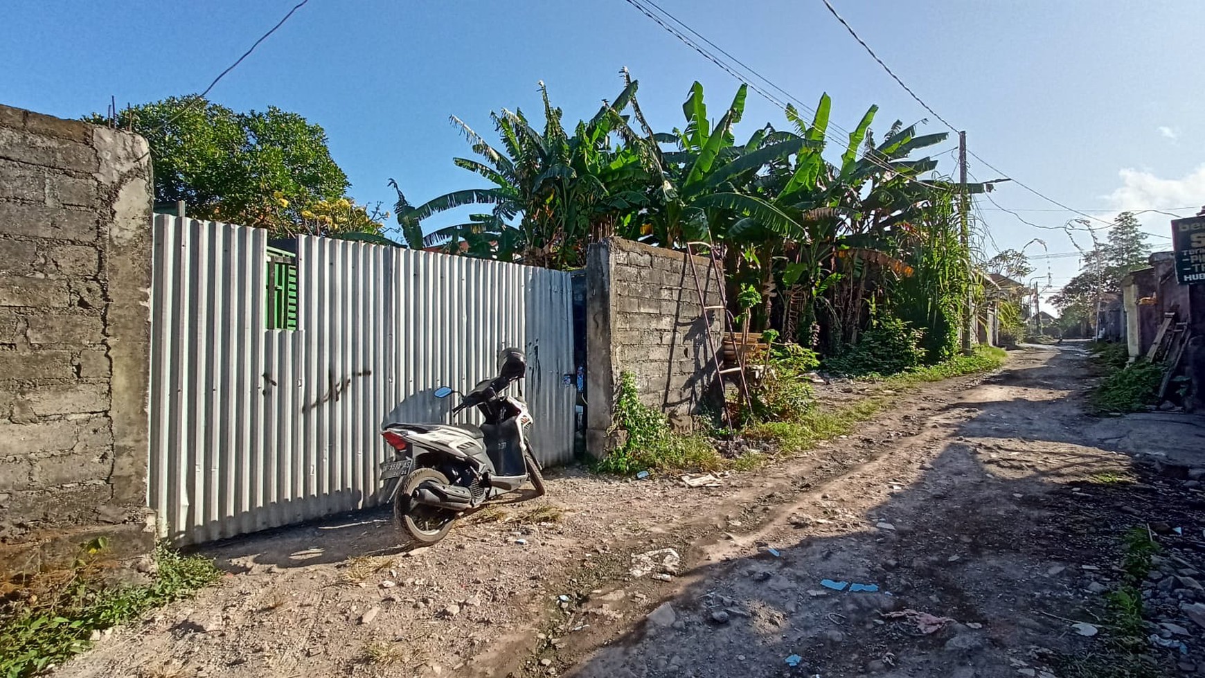 Freehold - Available Land for Sale in the Centre of Batubulan