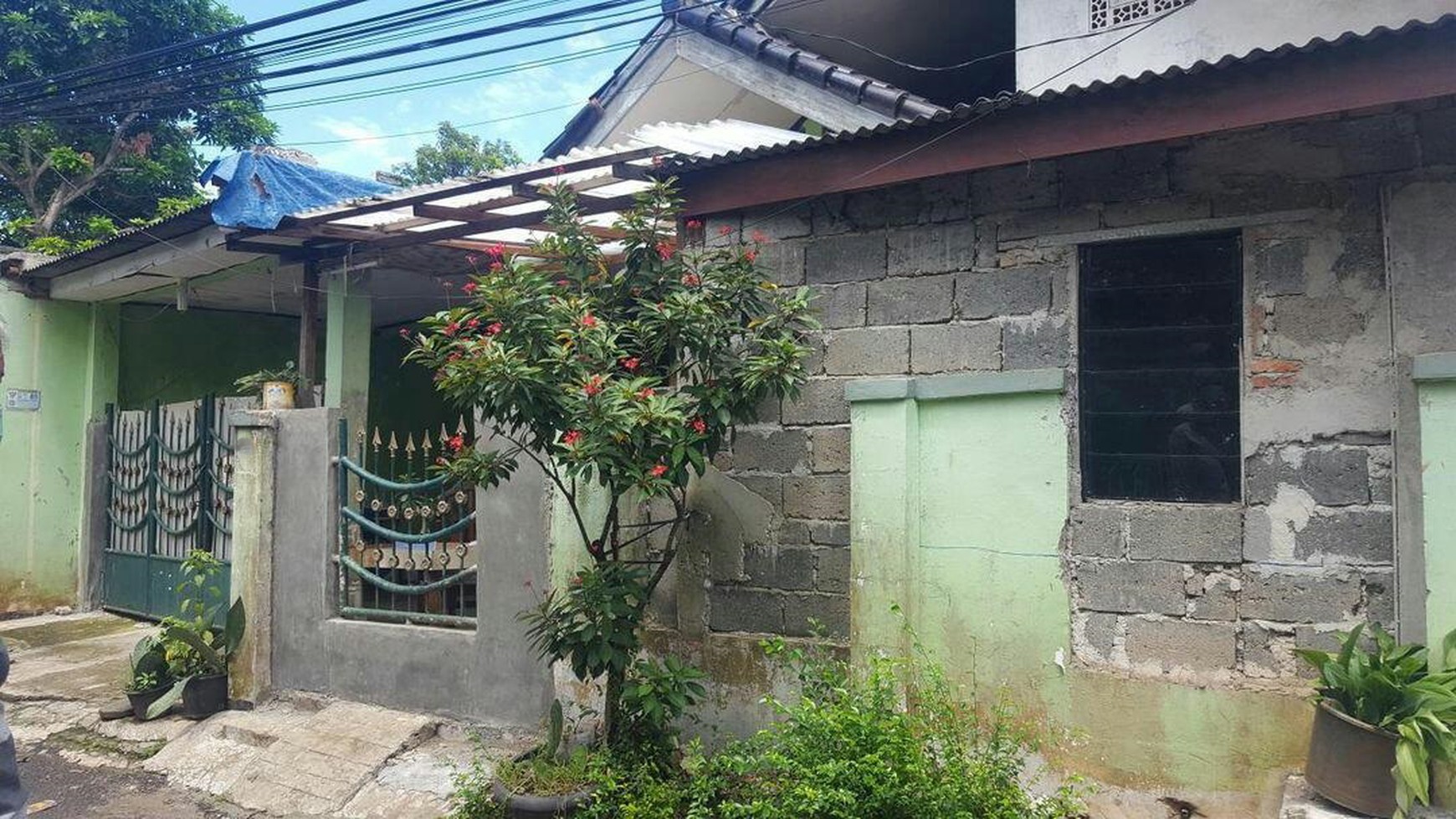 Dijual Rumah dan Kontrakan Lokasi Strategis dan Menguntungkan @Cipedak, Jagakarsa