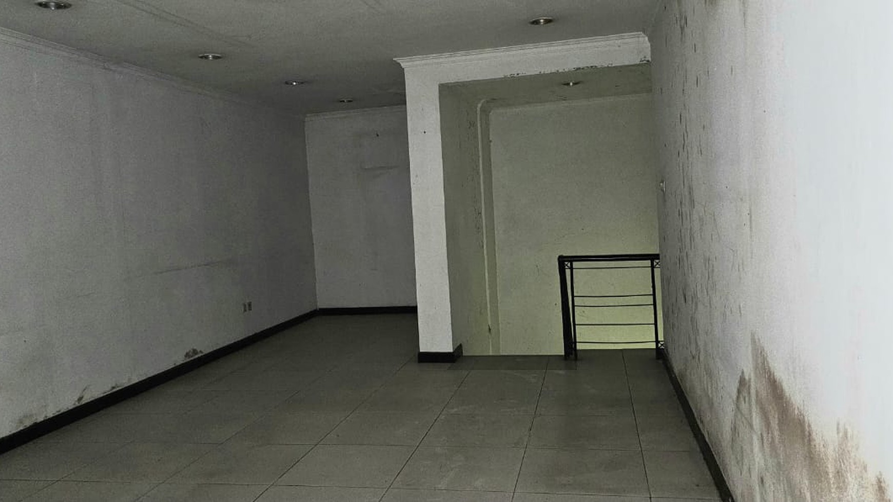 Dijual Ruko komersial 4 lantai, jl. Sawah besar raya, Jakarta Pusat