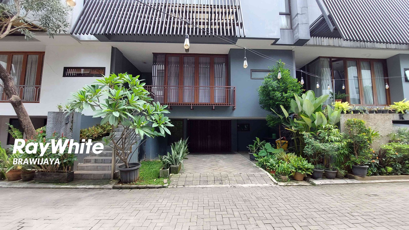 TOWNHOUSE DI BELVA TOWNHOUSE, BANGKA XI, JAKSEL, LOKASI STRATEGIS