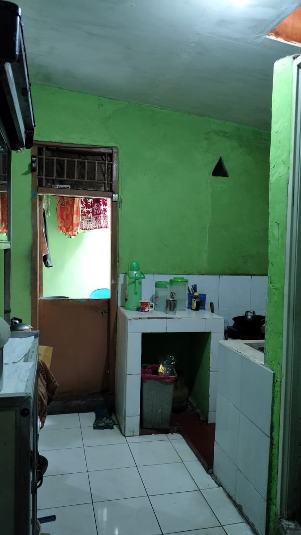 Dijual murah rumah hunian di Perum 1 Karawaci Tangerang JL. Nanas