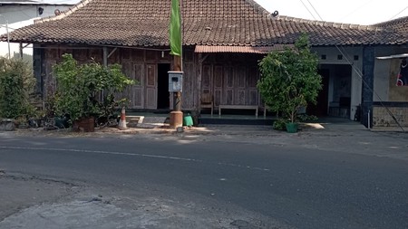 Rumah Model Jawa Lokasi Strategis di Klaten Utara 