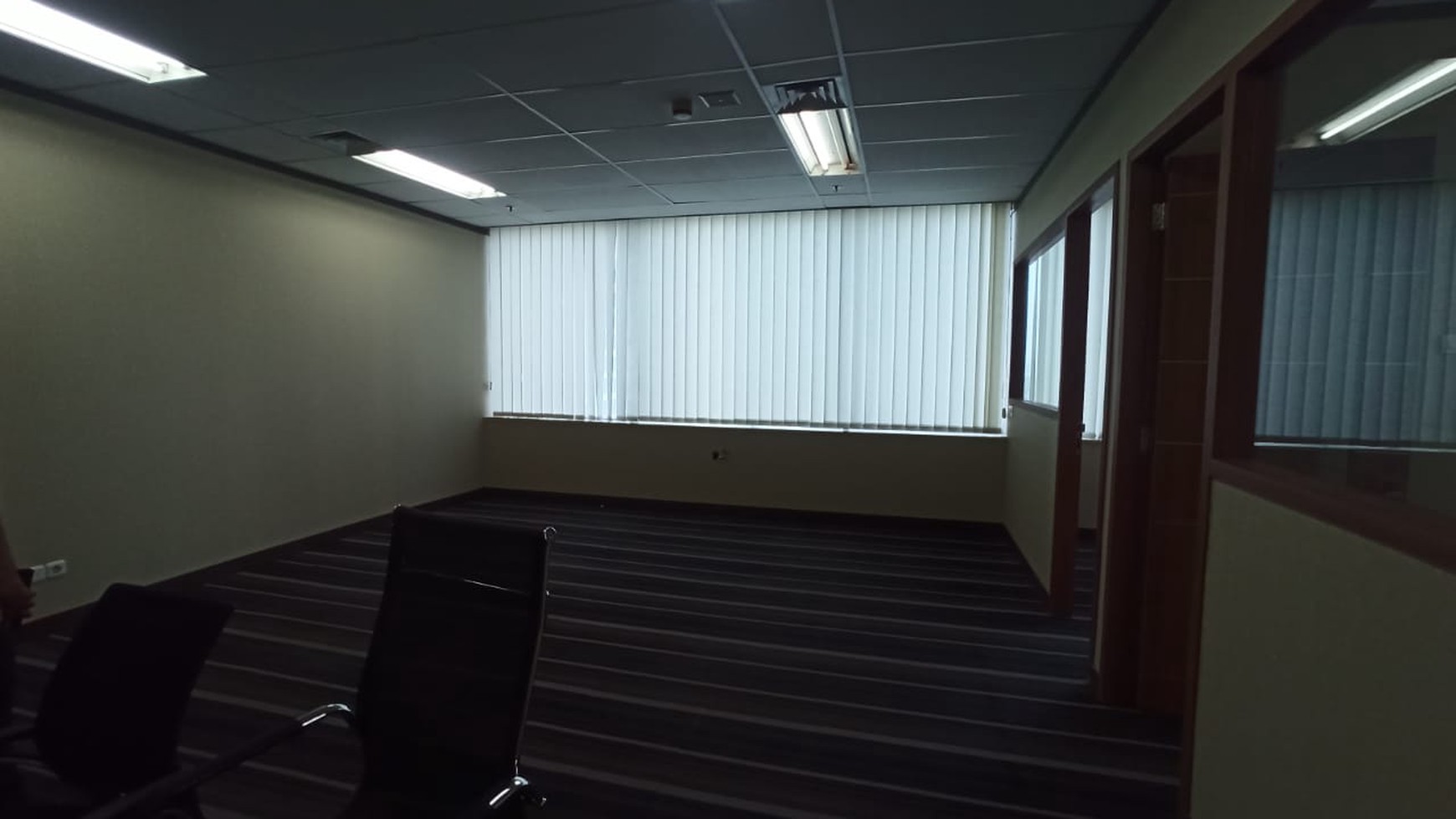 Office space / Lantai 14 (Ready to use), full Furnish, Four Points By Sheraton