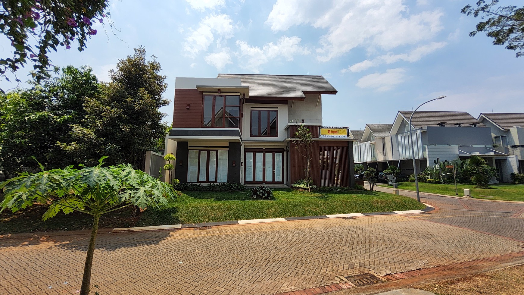 Rumah Bagus Brand New di Discovery Eola Bintaro Jaya Sektor 9