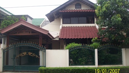 Rumah Mandar Bintaro pinggir jalan luas, asri sangat  terawat.