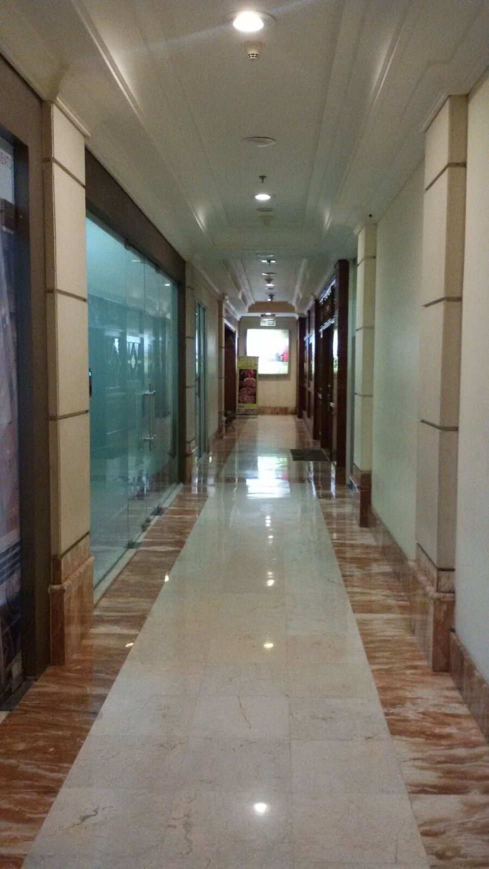 Perkantoran Siap Pakai Di Lingkungan Apartemen Dalam Area Segi Tiga Emas Mega Kuningan