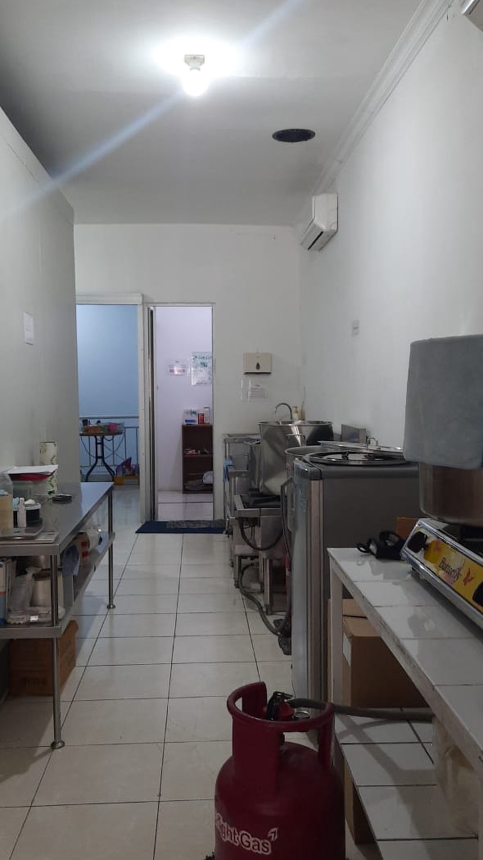 Ruko Siap Pakai Diarea Komplek Pertokoan Bintara Jaya Sektor 3A