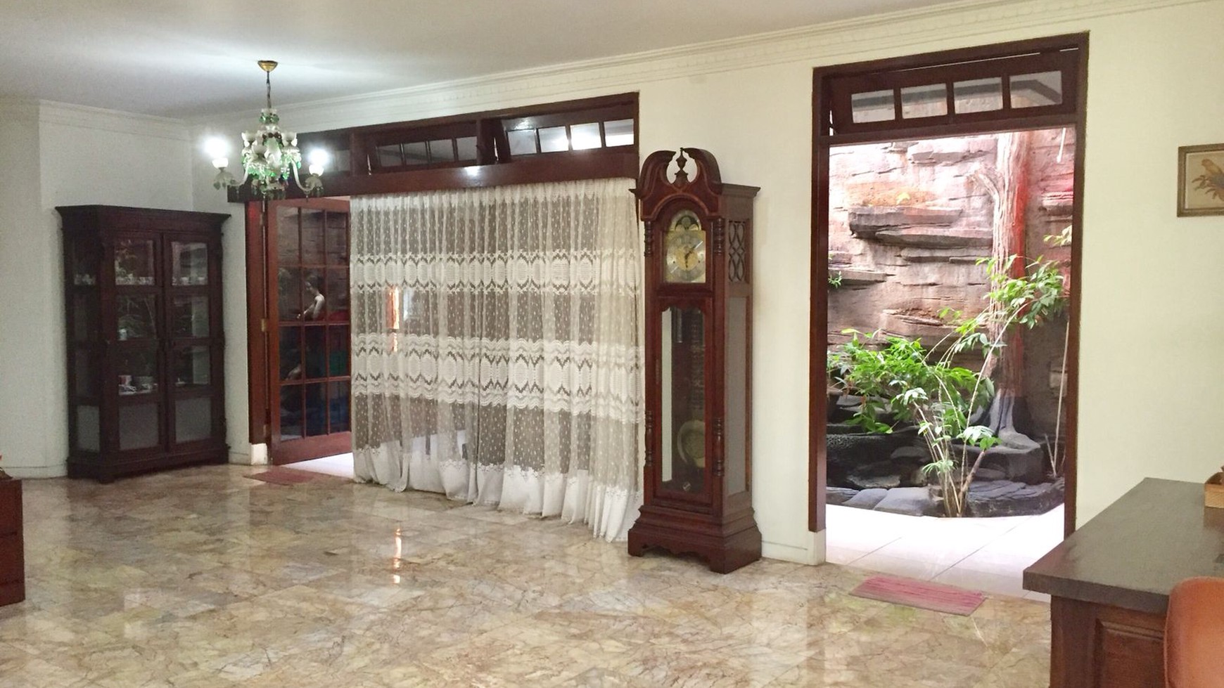 Rumah villa cinere mas murah luas terawat asri dan rapi jarang ada