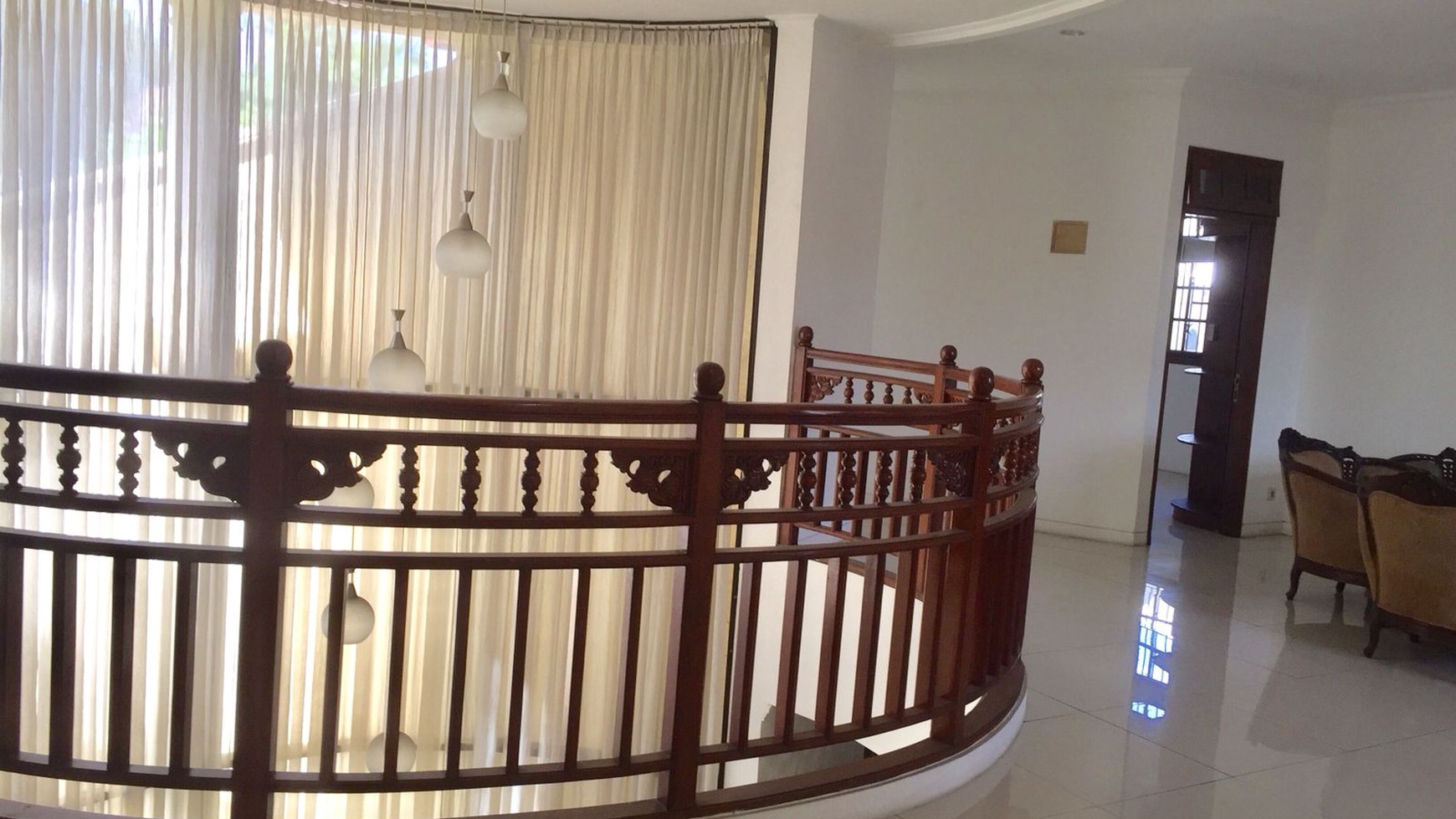 Rumah villa cinere mas murah luas terawat asri dan rapi jarang ada