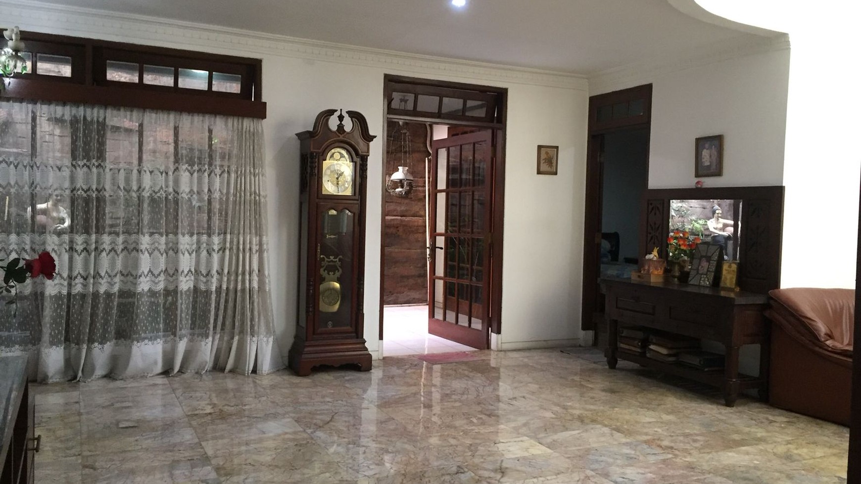 Rumah villa cinere mas murah luas terawat asri dan rapi jarang ada