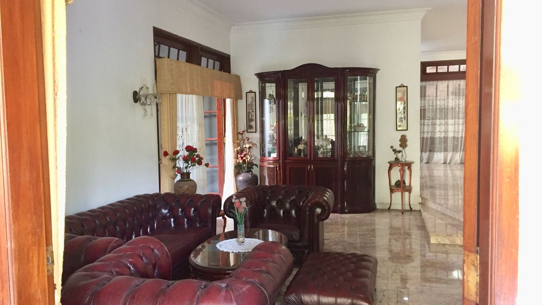 Rumah villa cinere mas murah luas terawat asri dan rapi jarang ada