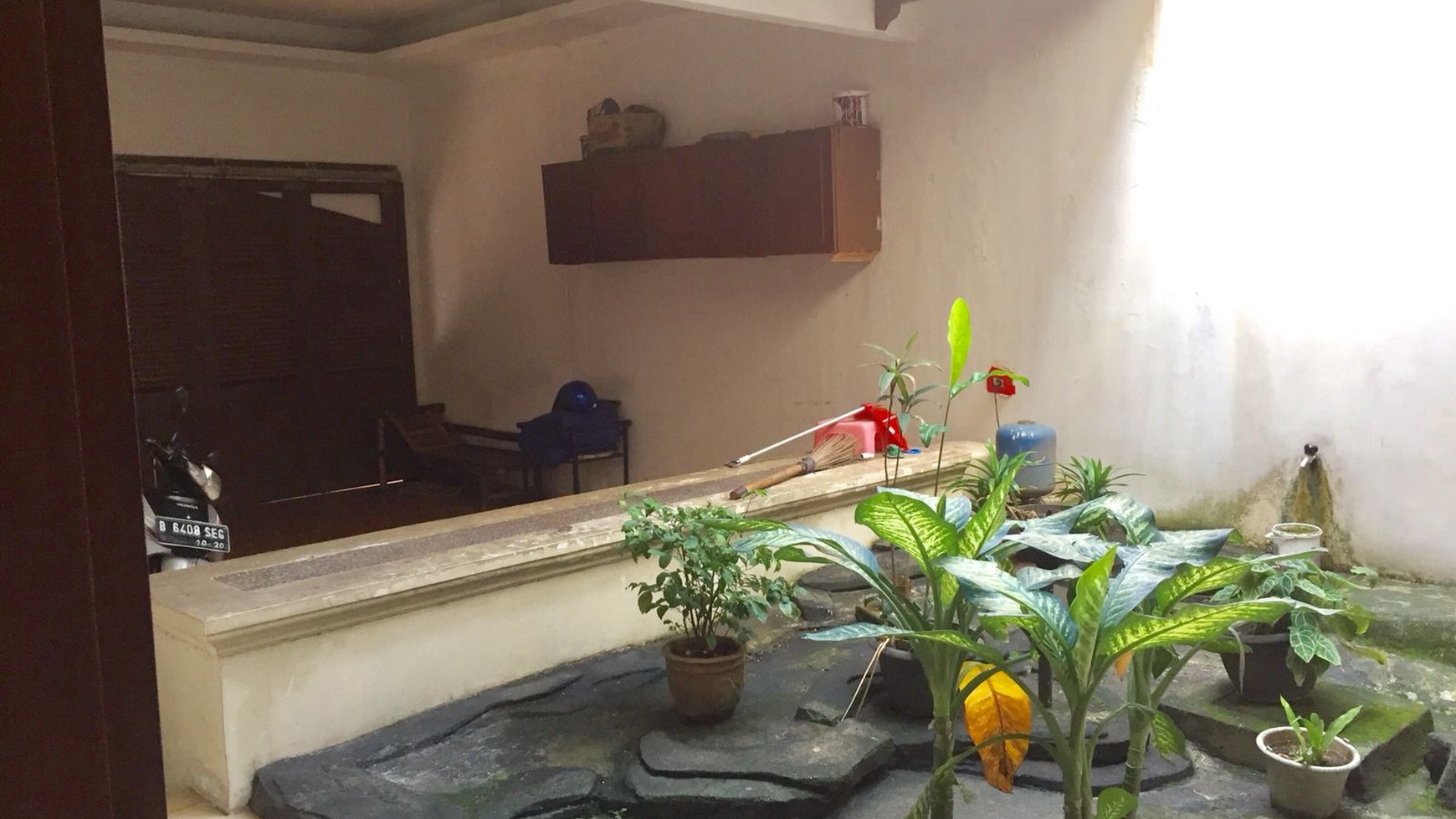 Rumah villa cinere mas murah luas terawat asri dan rapi jarang ada