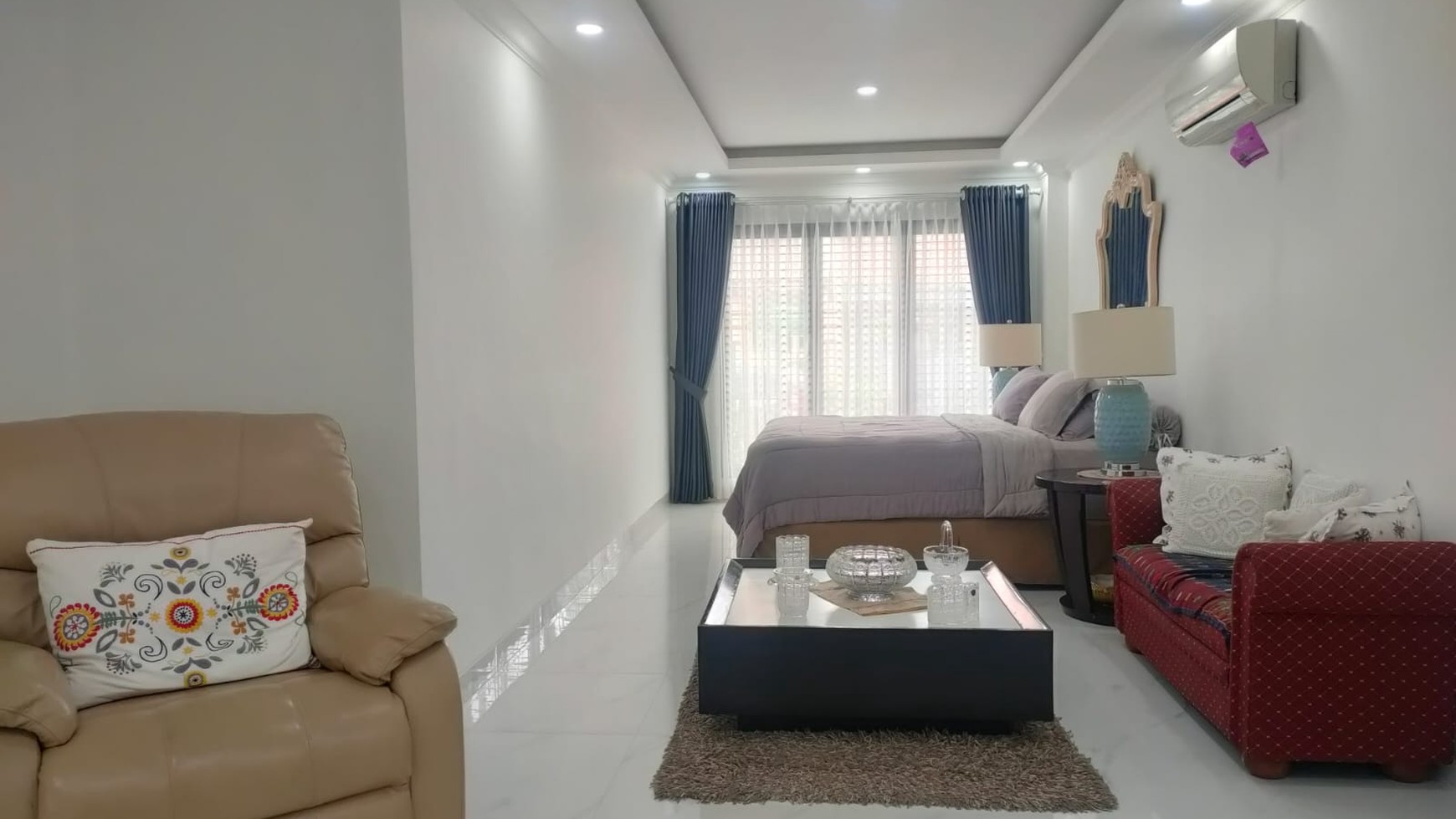 Rumah cantik siap huni di pondok indah