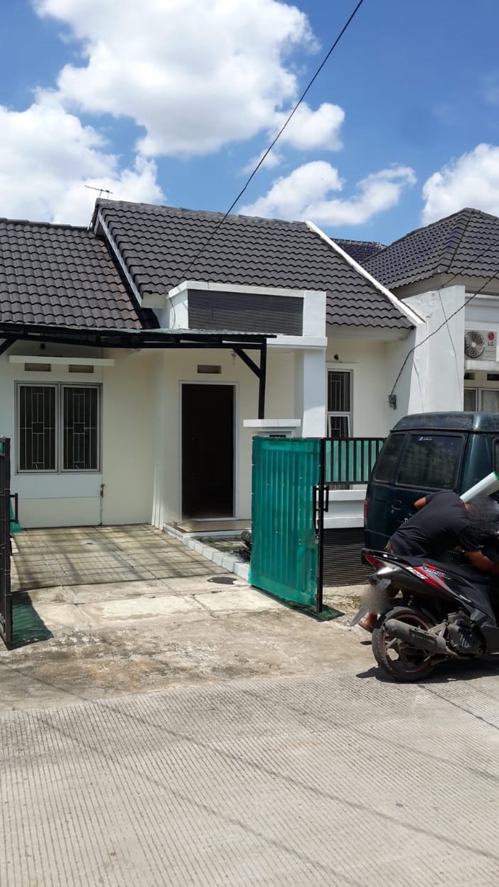 Dijual Rumah Siap Huni Minimalis di Perum Palm Semi, Karawaci