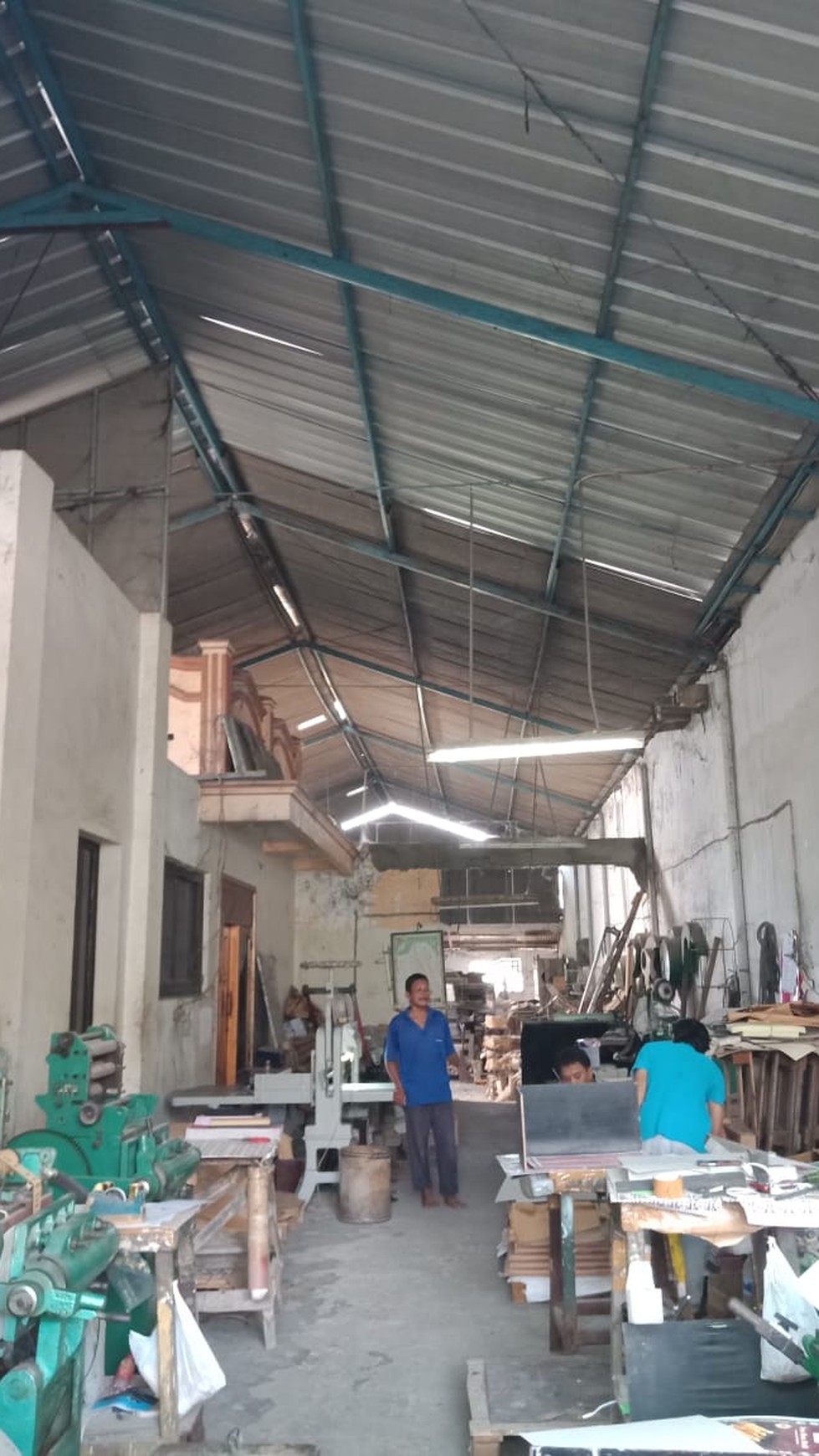 415. Dijual Bangunan rumah, kantor, gudang, produksi di Jl Wonorejo Selatan Rungkut