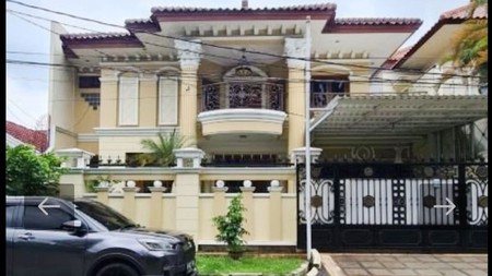 Rumah Mewah Asri  dalam Kompleks di Lebak Bulus, Jakarta Selatan