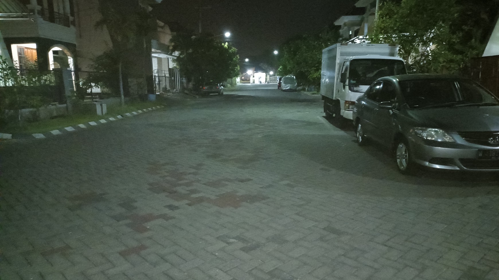 1130. Dijual Rumah Jalan Jeruk Cluster Amarylis Pondok Tjandra Indah Waru Sidoarjo 