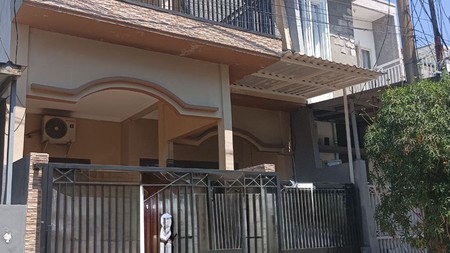 Dijual Rumah Bagus 2 Lantai Daera Wiyung Surabaya Barat