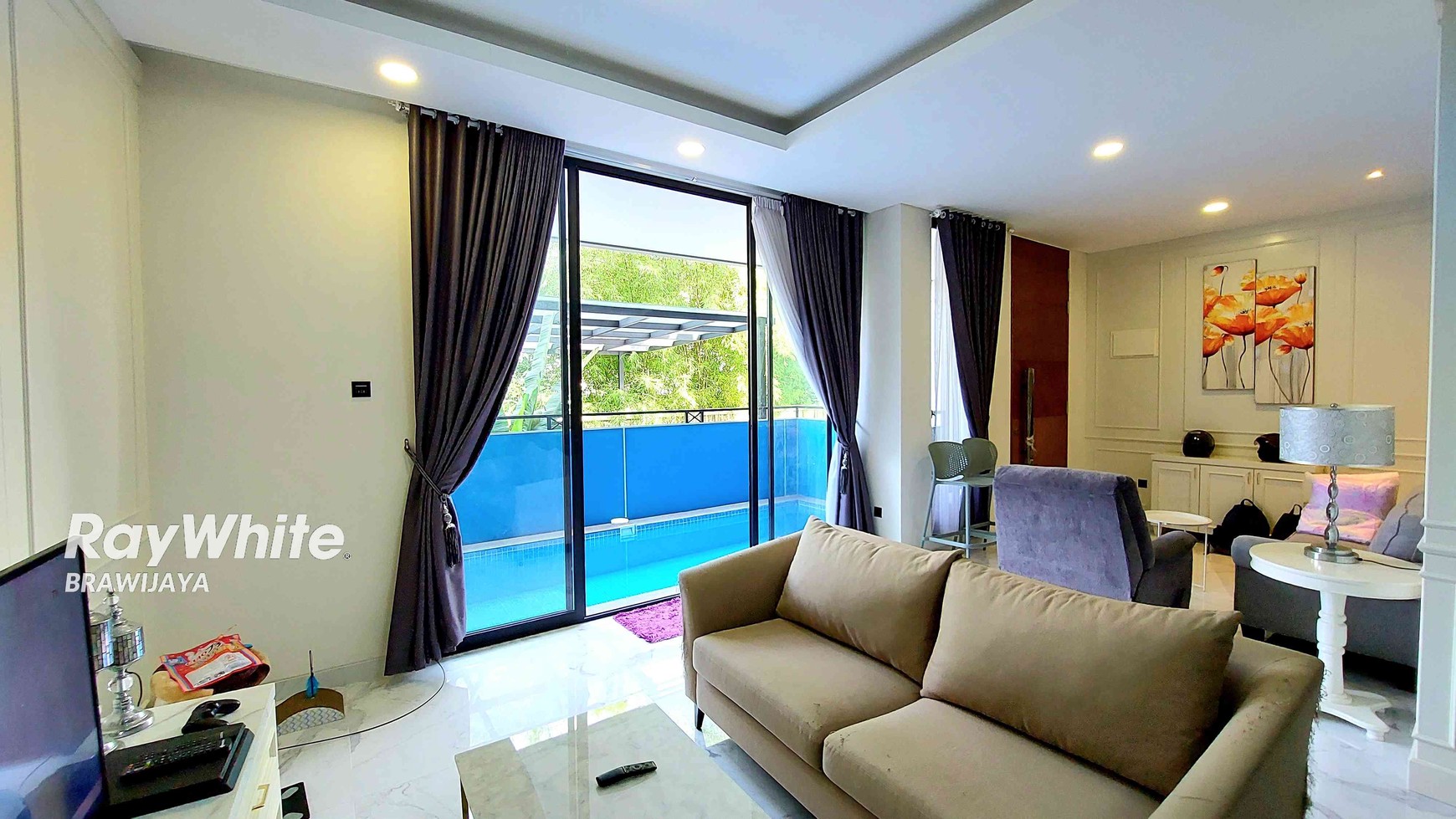 TOWNHOUSE DI CAVANA SIMATUPANG, SIAP HUNI, HANYA 2 KM KE TOL AMPERA