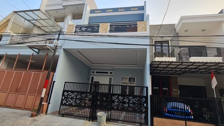 Rumah Brand New Kelapa Puan Timur, Kelapa Gading Luas 6x17m2