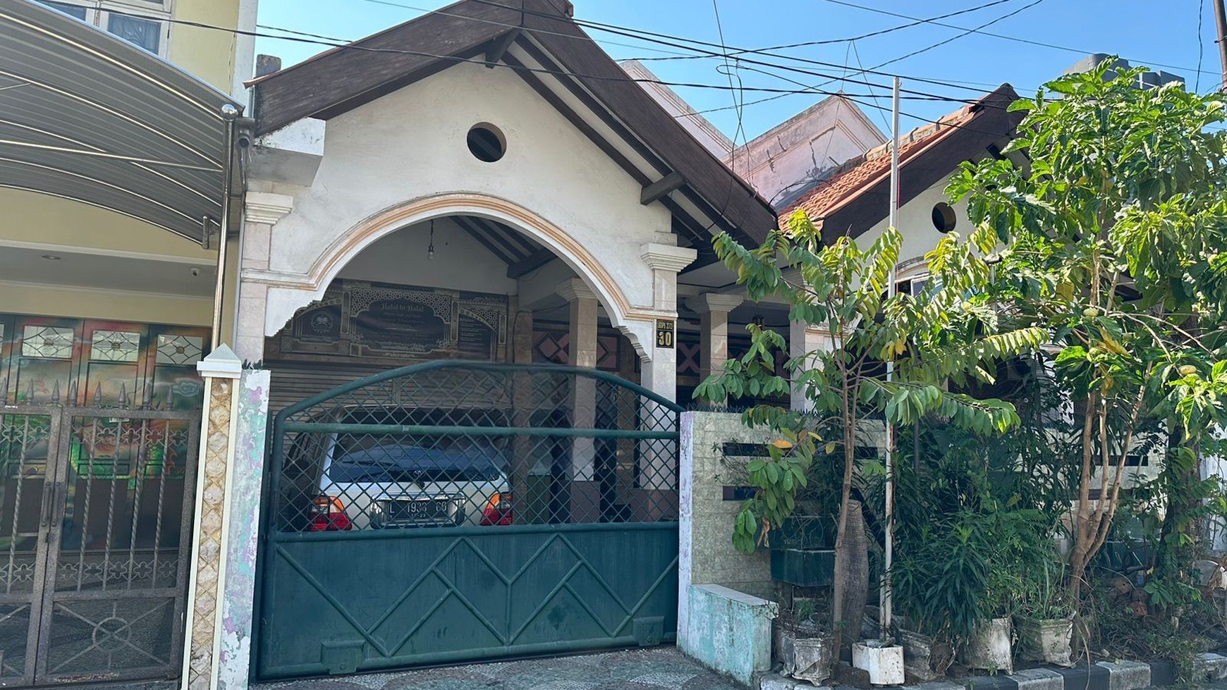 Rumah Jalan Simpang Darmo Permai Selatan 2 Lantai