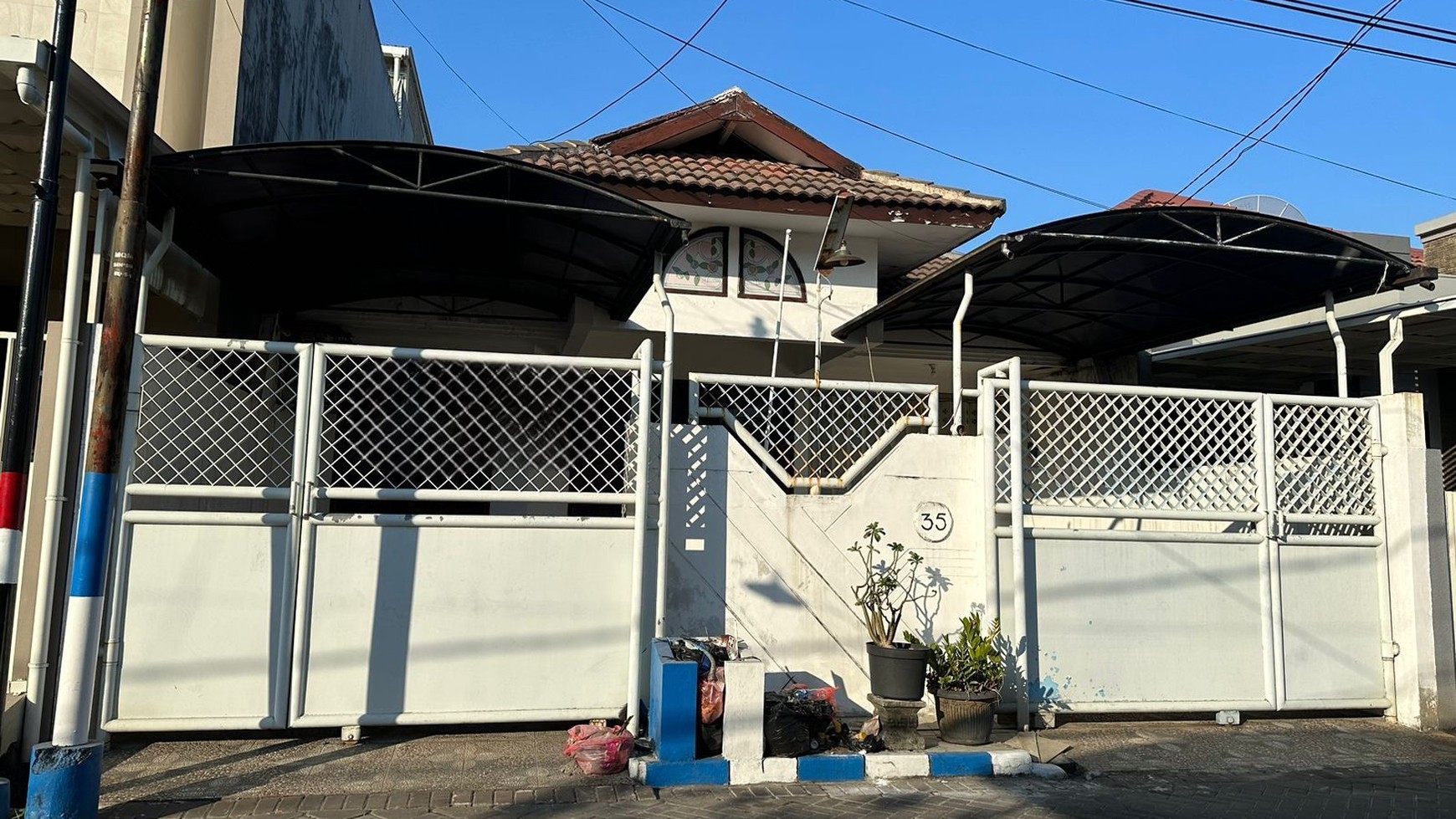 Rumah Minimalis 1 Lantai Siap Huni Di Simpang Darmo Permai Selatan Surabaya Barat