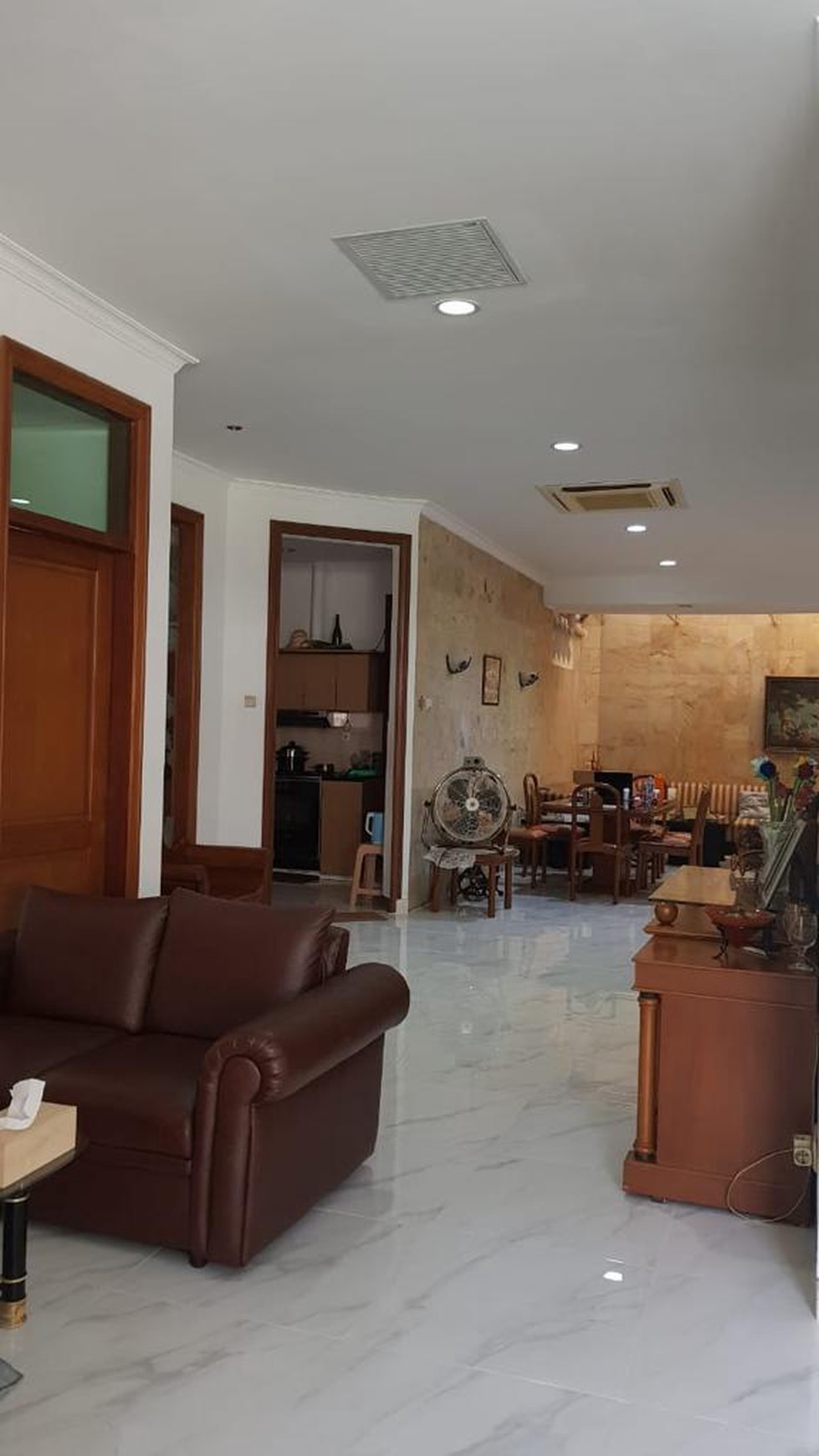 Rumah Cakep Minimalis Siap Huni di  Gading Kirana Kelapa Gading  Jakarta Utara