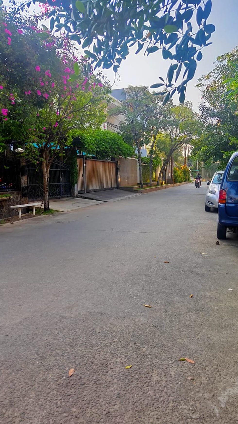 Rumah Tua 1 lantai bisa bangun jadi 2 Rumah di Sunter Jakarta Utara