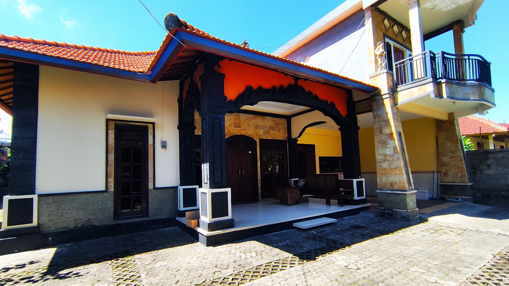 POTENTIAL BALINESE STYLE HOUSE IN A QUIET AREA