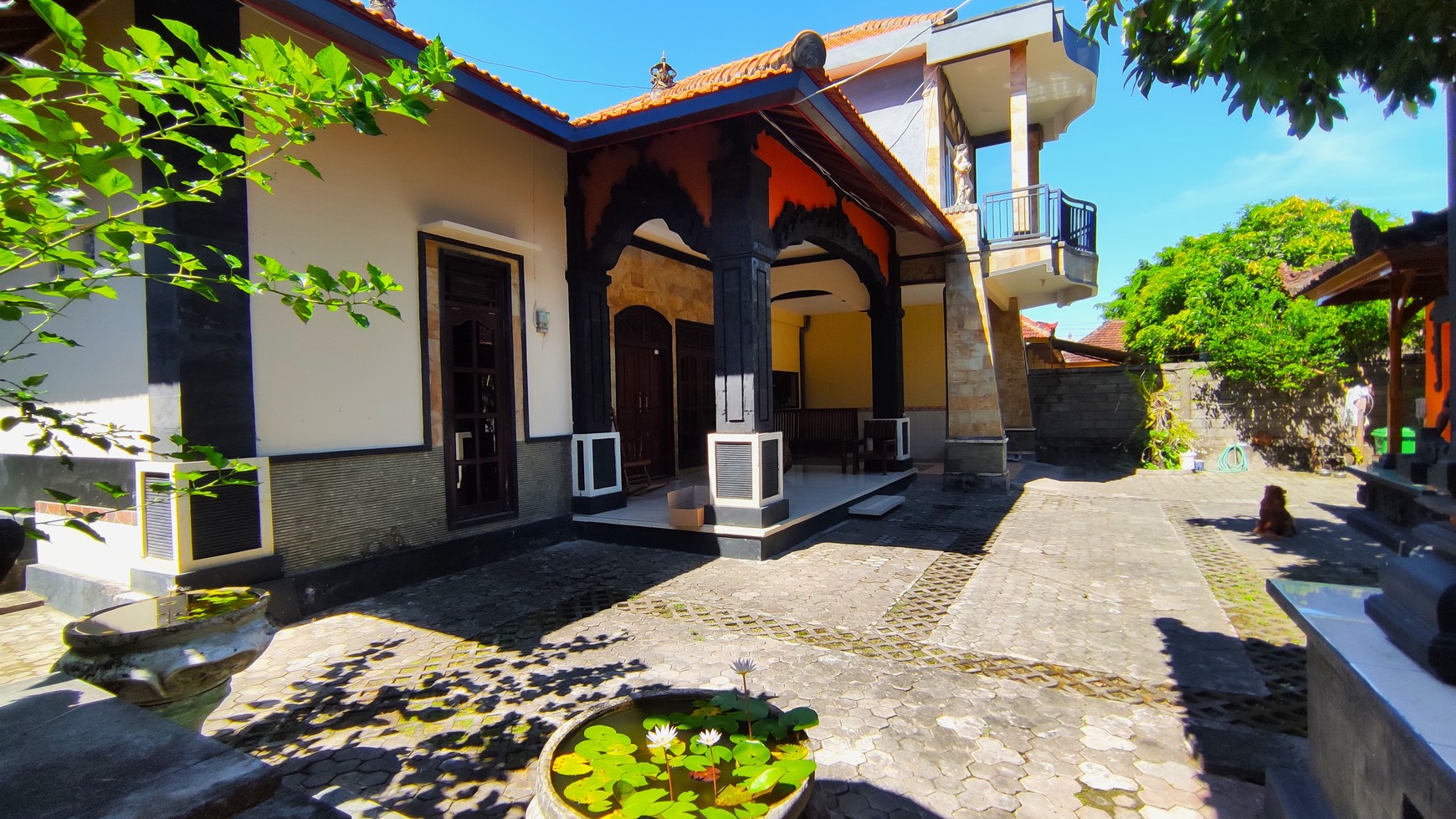 POTENTIAL BALINESE STYLE HOUSE IN A QUIET AREA