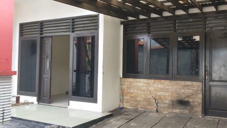 Dijual Rumah Lama Dalam Kompleks Aman Dan Nyaman Di Jl. Cipulir permai, Kebayoran Lama - Jakarta Selatan