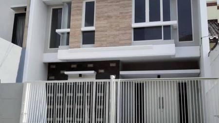 Rumah Baru Gress di Purimas Taman Gianyar Surabaya, Minimalis, 2 Lantai, Siap Huni