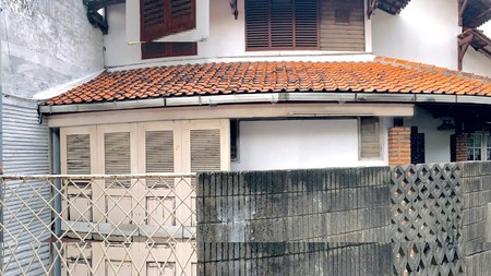 Rumah bangunan kokoh, terawat di Bekasi Selatan