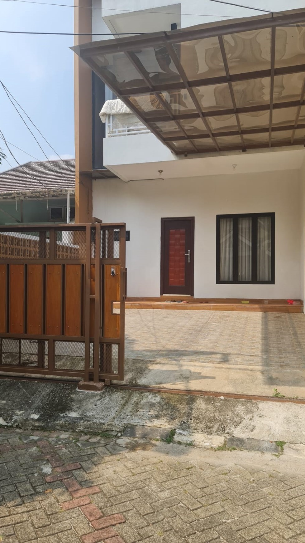 Rumah brand new, full Furnished siap Huni