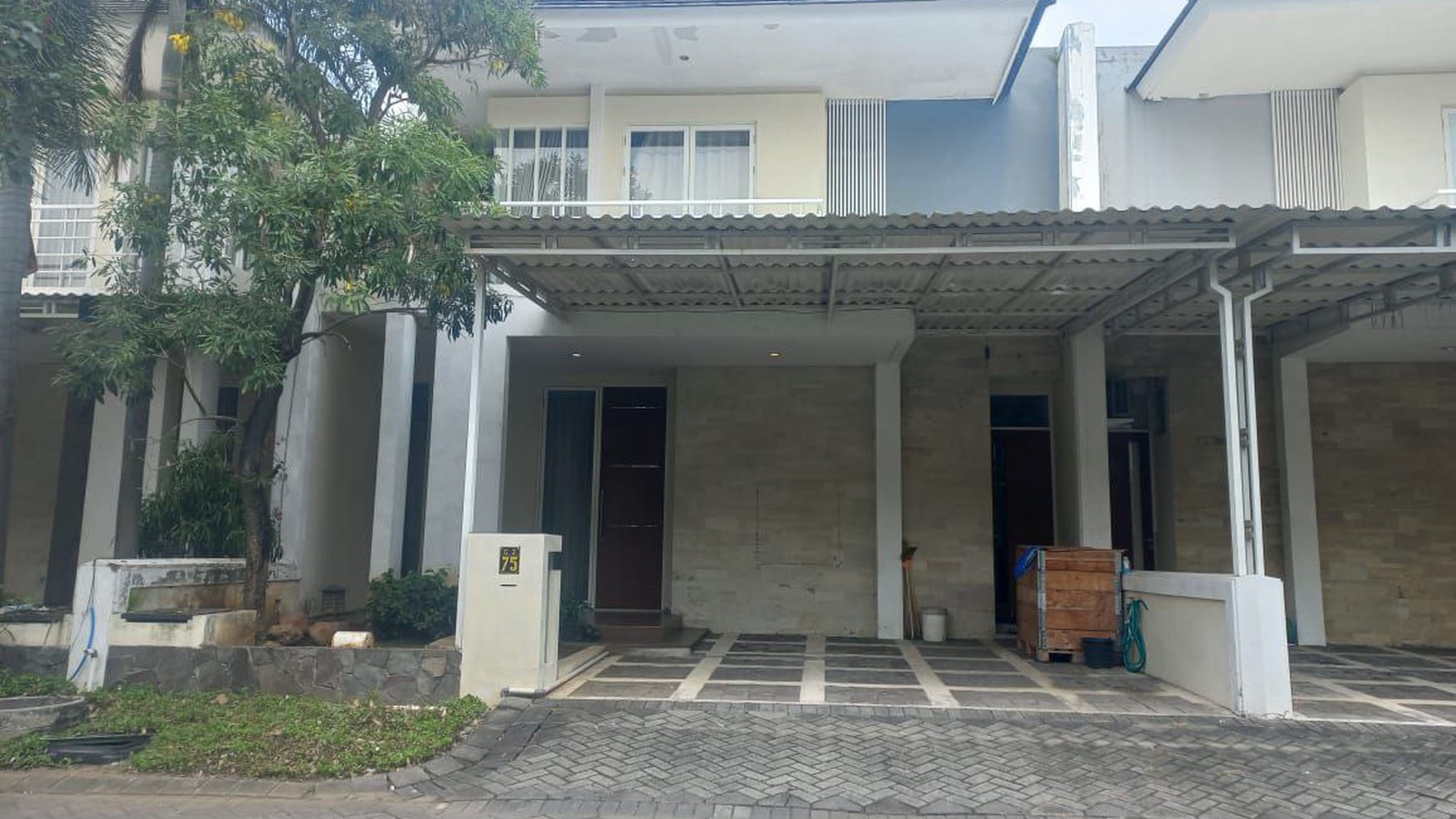 Disewakan Rumah Minimalis Full Furnished Royal Residence