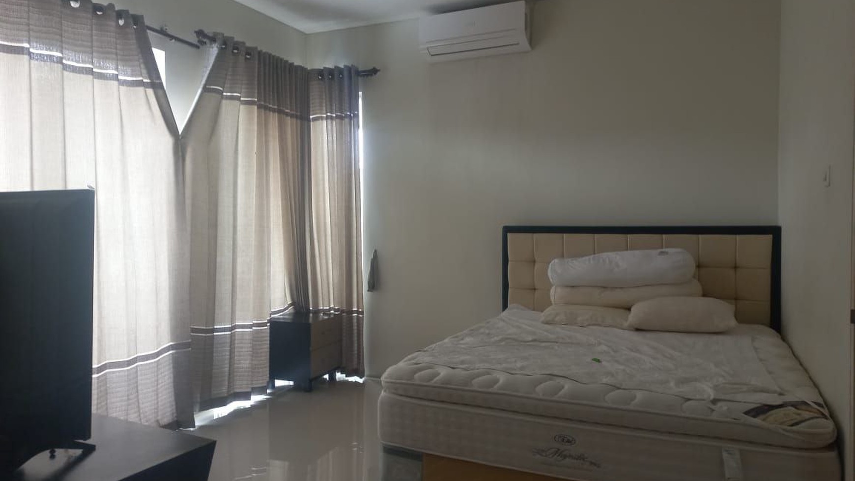 Disewakan Rumah Minimalis Full Furnished Royal Residence